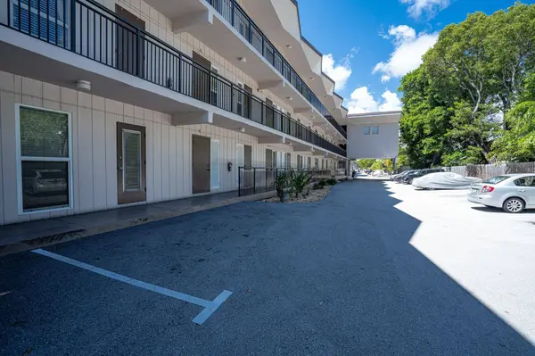 1967 S Ocean BLVD #104, Pompano Beach, FL 33062