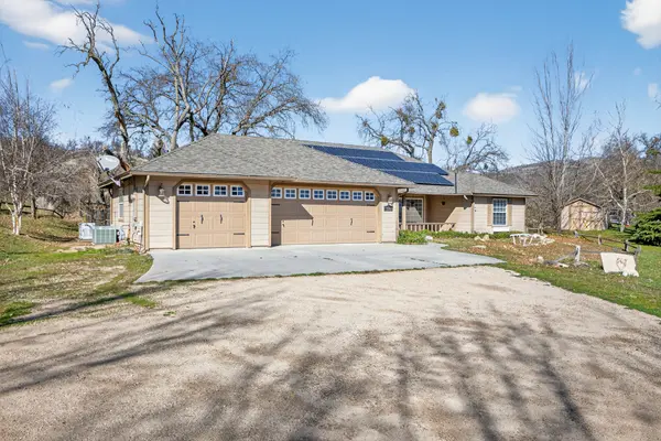 30261 Knight Ct, Tehachapi, CA 93561-8520