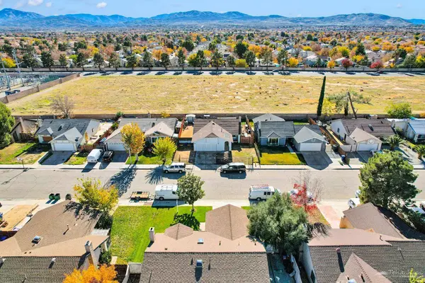 3812 Triton Drive, Palmdale, CA 93550