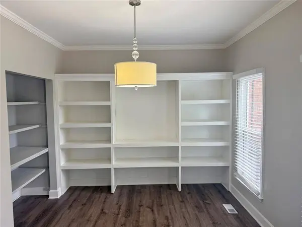 5875 N Canaan Glen Ct CT, Atlanta, GA 30331