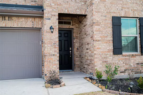 10730 Nathaniel Valley PATH, Houston, TX 77016