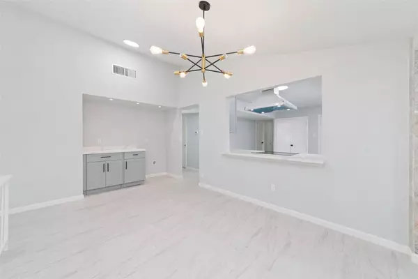 15606 Loma Verde DR, Houston, TX 77083