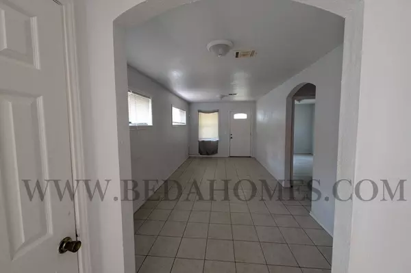 2908 Wipprecht ST, Houston, TX 77026