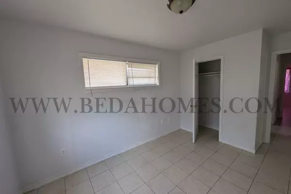 2908 Wipprecht ST, Houston, TX 77026