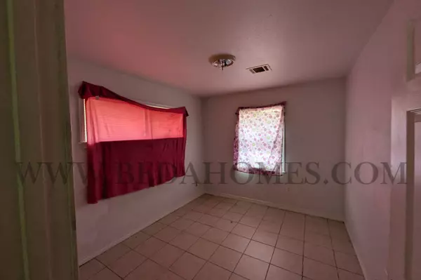 2908 Wipprecht ST, Houston, TX 77026