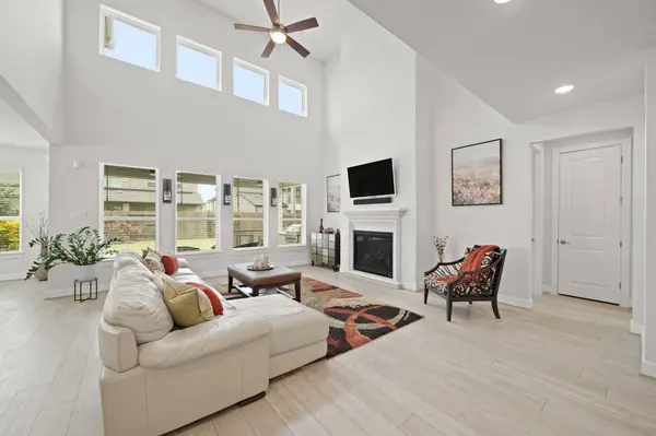 4702 Llano LOOP, Sugar Land, TX 77479