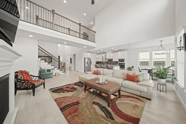 4702 Llano LOOP, Sugar Land, TX 77479