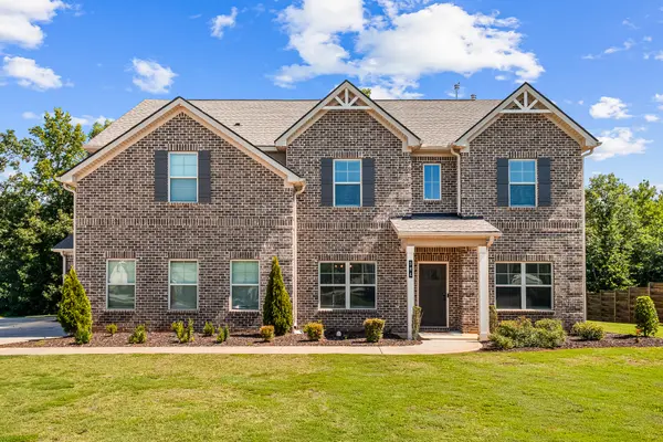 384 Traditions Ln, Hampton, GA 30228-1711