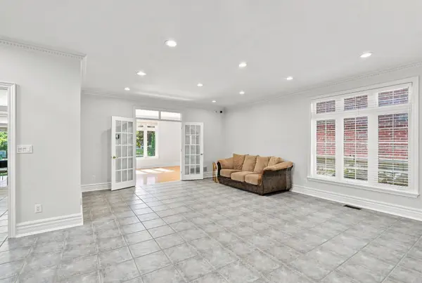 33 Valleyford AVE, Richmond Hill, ON L4C 0A7