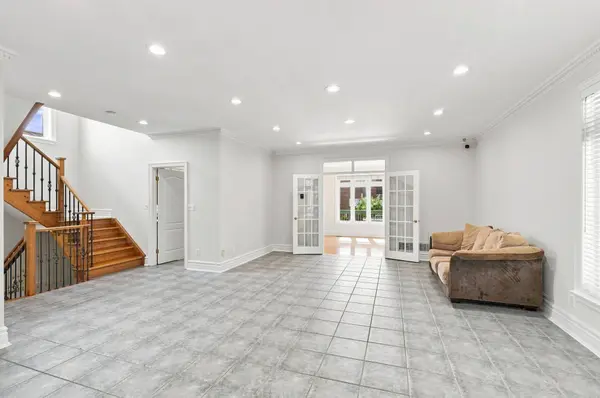 33 Valleyford AVE, Richmond Hill, ON L4C 0A7