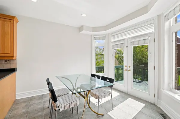 33 Valleyford AVE, Richmond Hill, ON L4C 0A7