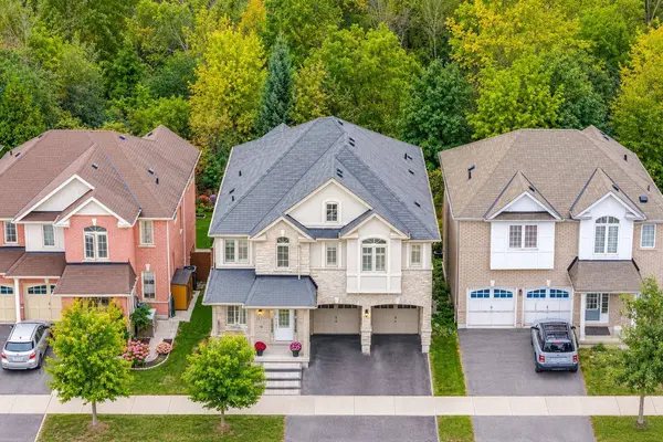 33 Mosely CRES, Ajax, ON L1Z 0M9