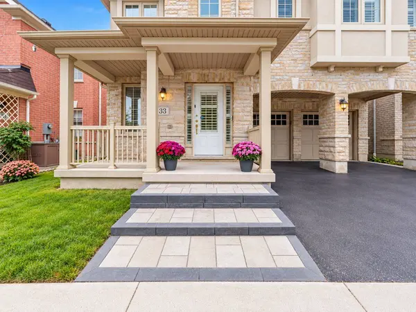 33 Mosely CRES, Ajax, ON L1Z 0M9
