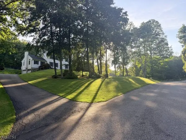 7 Ike Williams Rd, Hampton Twp., NJ 07860
