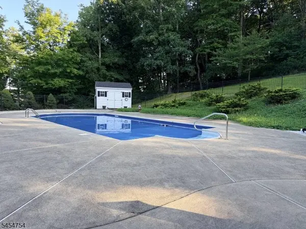7 Ike Williams Rd, Hampton Twp., NJ 07860