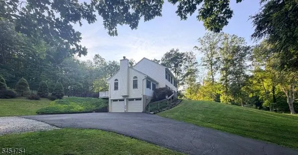 7 Ike Williams Rd, Hampton Twp., NJ 07860