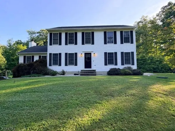7 Ike Williams Rd, Hampton Twp., NJ 07860