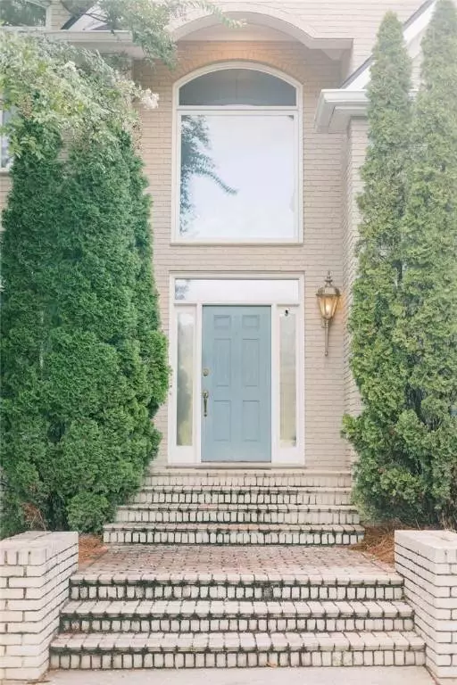 694 MOORES MILL DR, Auburn, AL 36830