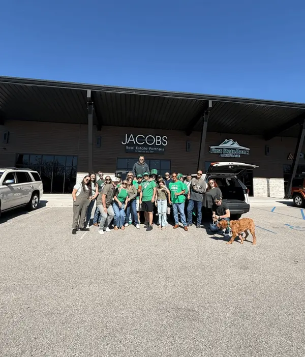 The Parade That Marks the Start of Lake Season,Dee Dee & Brian Jacobs