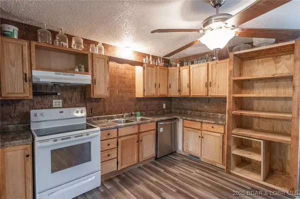 2158 Highway 17, Iberia, MO 65486