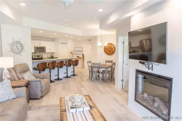 278 Emerald Bay ST #2A, Lake Ozark, MO 65049