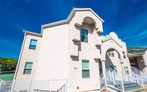 278 Emerald Bay ST #2A, Lake Ozark, MO 65049