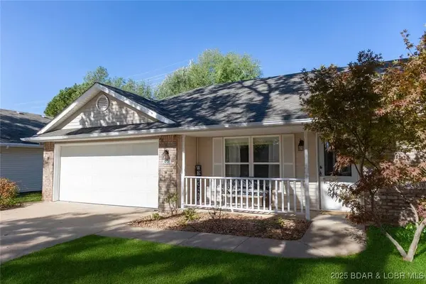 3796 Meadow LN, Osage Beach, MO 65065