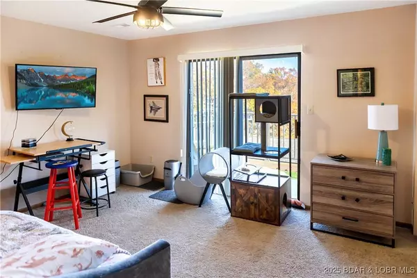 74 Eleven West CT #2C, Sunrise Beach, MO 65079