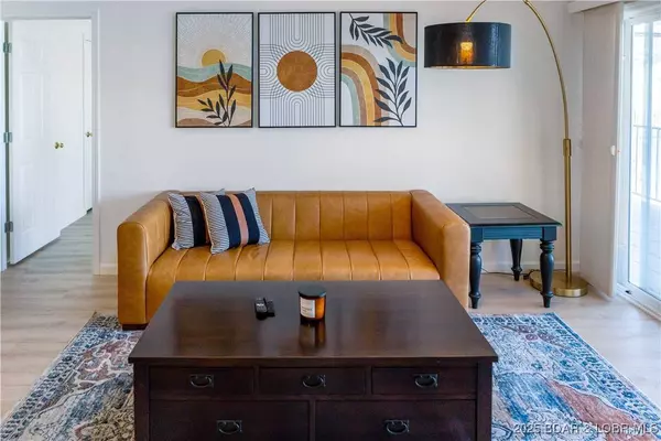 4800 Eagleview DR #541, Osage Beach, MO 65065