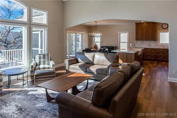 262 Cordoba PT, Sunrise Beach, MO 65079