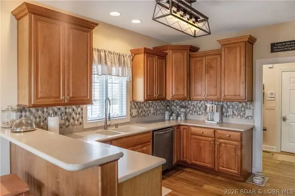 95 Via Lauren DR, Sunrise Beach, MO 65079