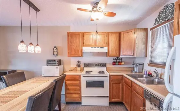 5499 Three Seasons RD #E-5, Osage Beach, MO 65049