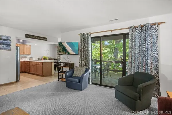 37 Lone Oak CT #37, Sunrise Beach, MO 65079