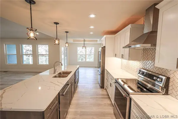 411 Cornett Branch RD, Four Seasons, MO 65049