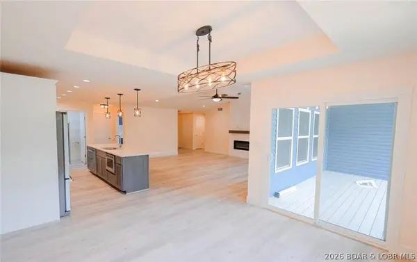 411 Cornett Branch RD, Four Seasons, MO 65049