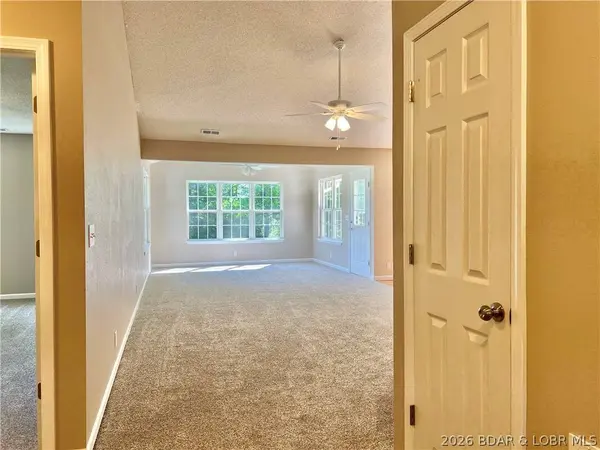 104 Aspen CT, Gravois Mills, MO 65037