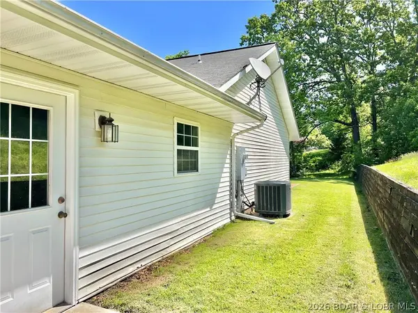 104 Aspen CT, Gravois Mills, MO 65037