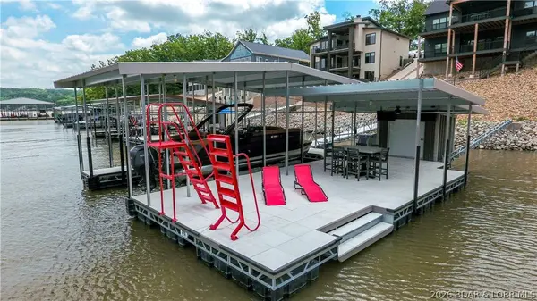405 Waterside DR, Camdenton, MO 65020