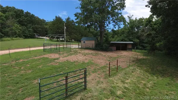 55 Mackey RD, Rocky Mount, MO 65072