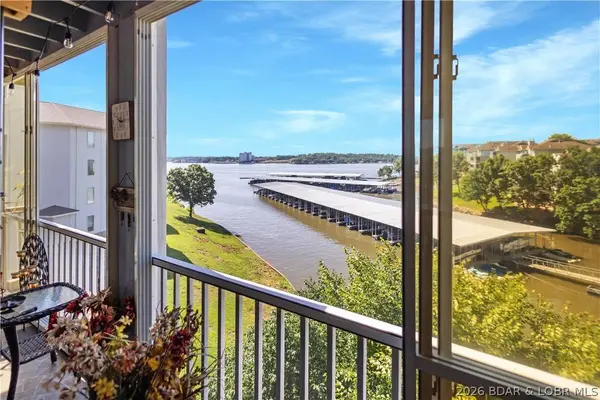 344 Regatta Bay DR #3B, Lake Ozark, MO 65049