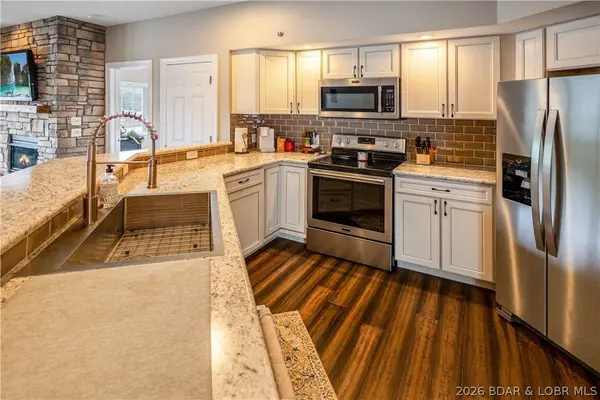 68 Lighthouse RD #121, Lake Ozark, MO 65049