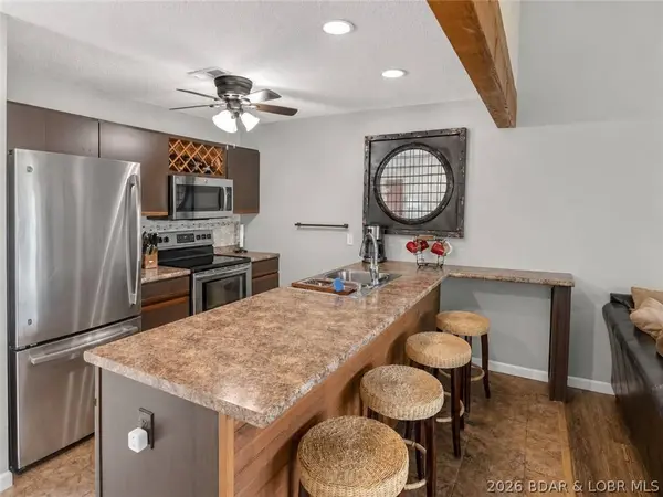 108 Robinwood DR #3D, Lake Ozark, MO 65049