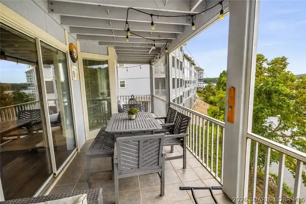 214 Regatta Bay CIR #1A, Lake Ozark, MO 65049