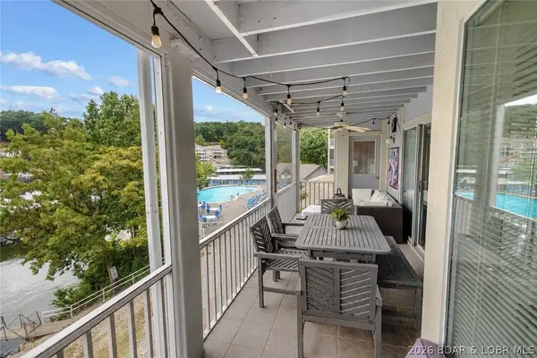 214 Regatta Bay CIR #1A, Lake Ozark, MO 65049