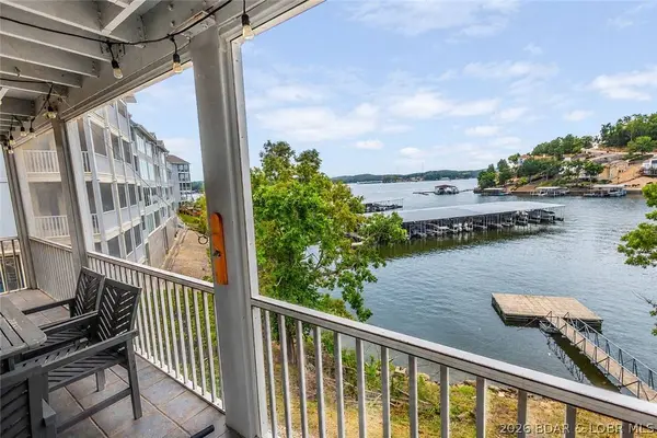 214 Regatta Bay CIR #1A, Lake Ozark, MO 65049