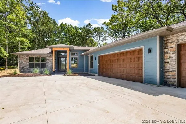 1026 Muirfield DR, Sunrise Beach, MO 65079