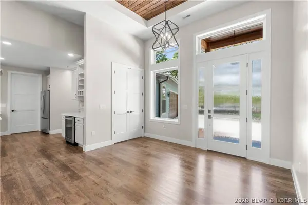 1026 Muirfield DR, Sunrise Beach, MO 65079
