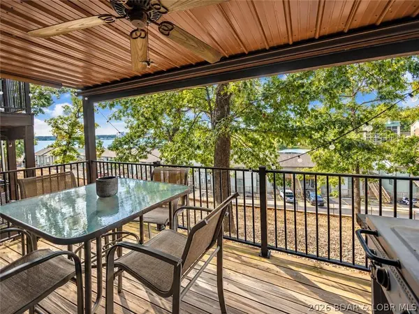 217 Southwood Shores DR #1A, Lake Ozark, MO 65049