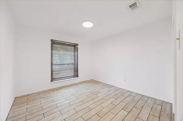 4606 Laureldale, Houston, TX 77041