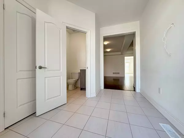 233 Wesmina AVE, Whitchurch-stouffville, ON L4A 0R8